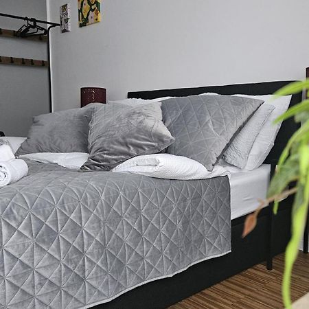 80 M2 Moderne Und Zentrale Wohnung In Hannover Mit Eigenem Parkplatz エクステリア 写真