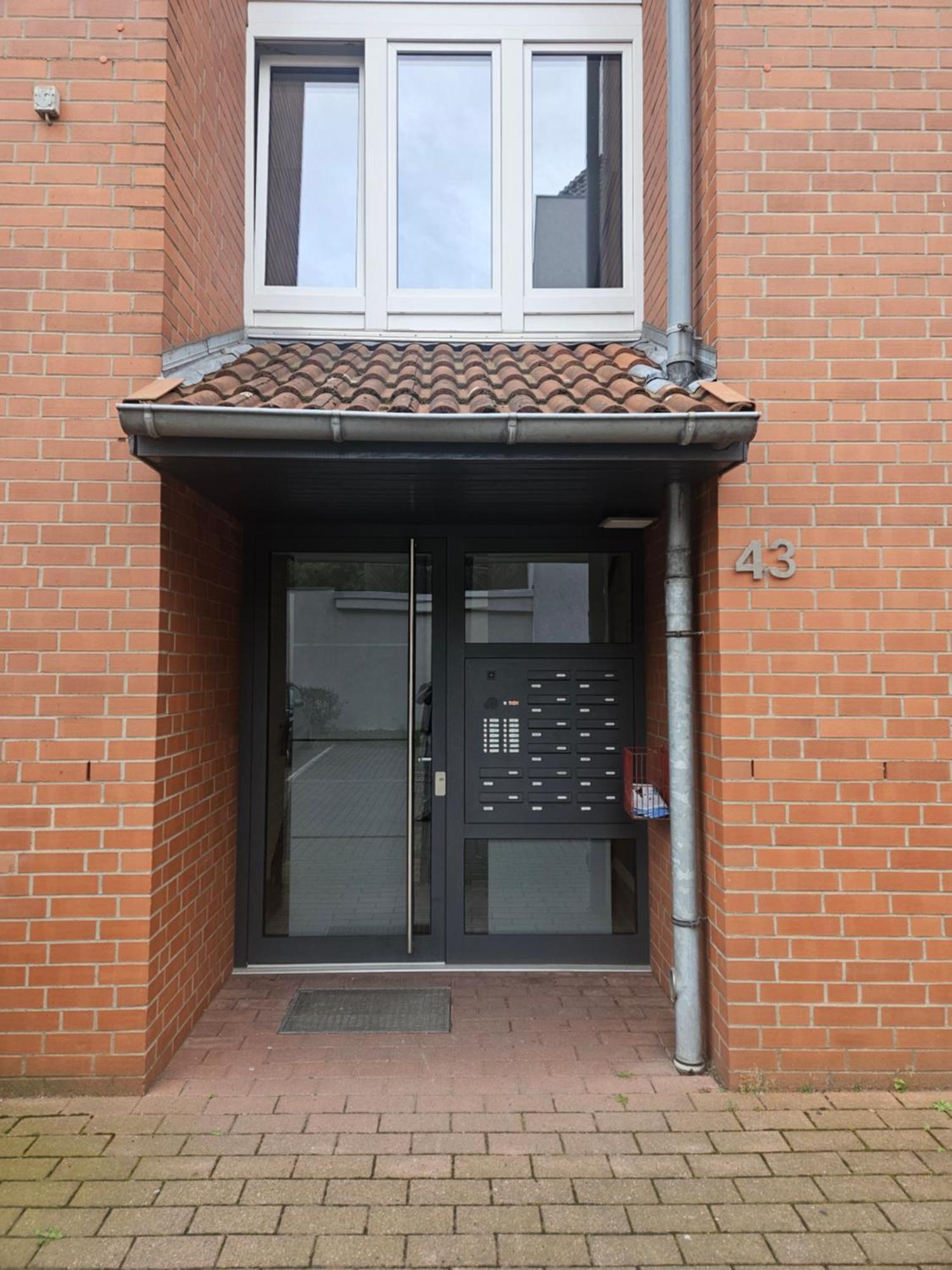 80 M2 Moderne Und Zentrale Wohnung In Hannover Mit Eigenem Parkplatz エクステリア 写真