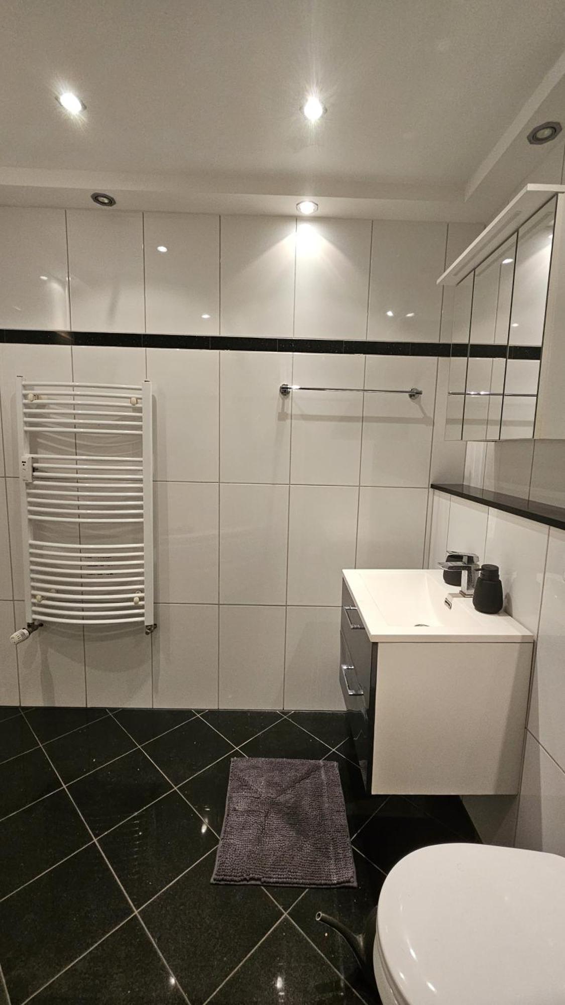 80 M2 Moderne Und Zentrale Wohnung In Hannover Mit Eigenem Parkplatz エクステリア 写真